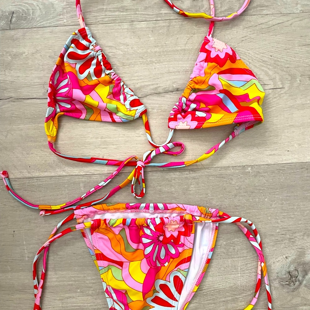 Floral bikini